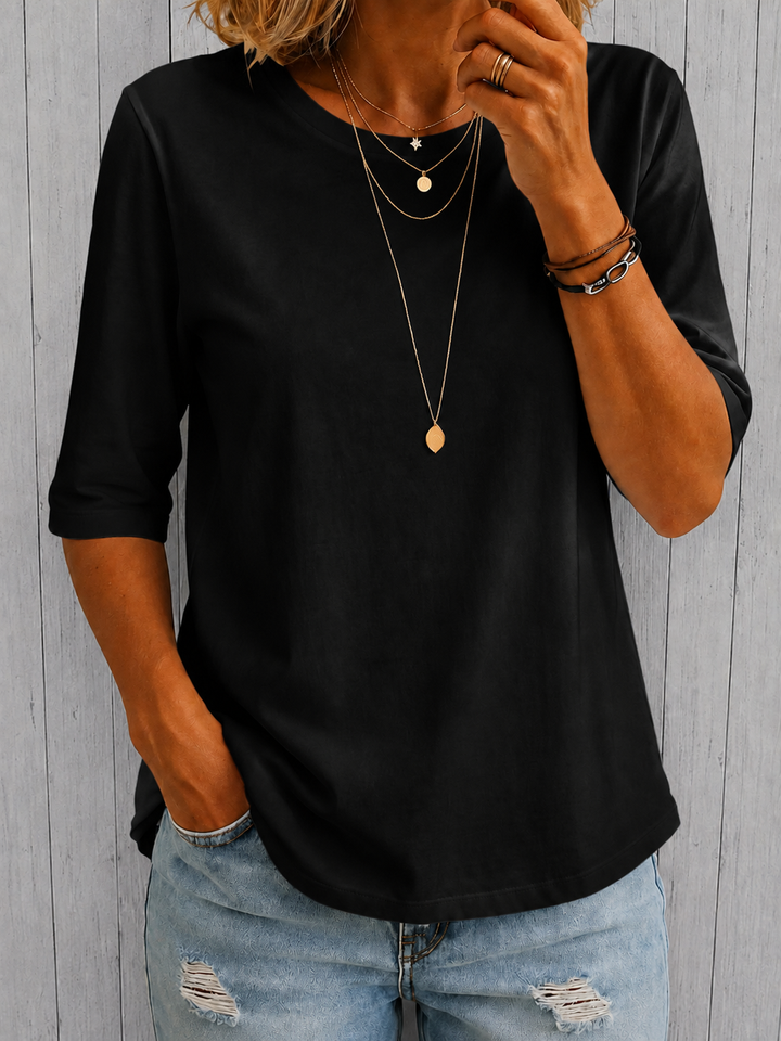 Calvera | Comfort Coverage Tee