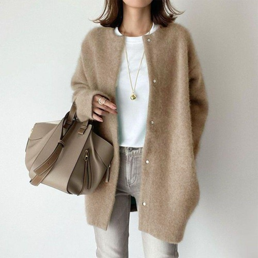 Chloé™ | Elegant Cardigan