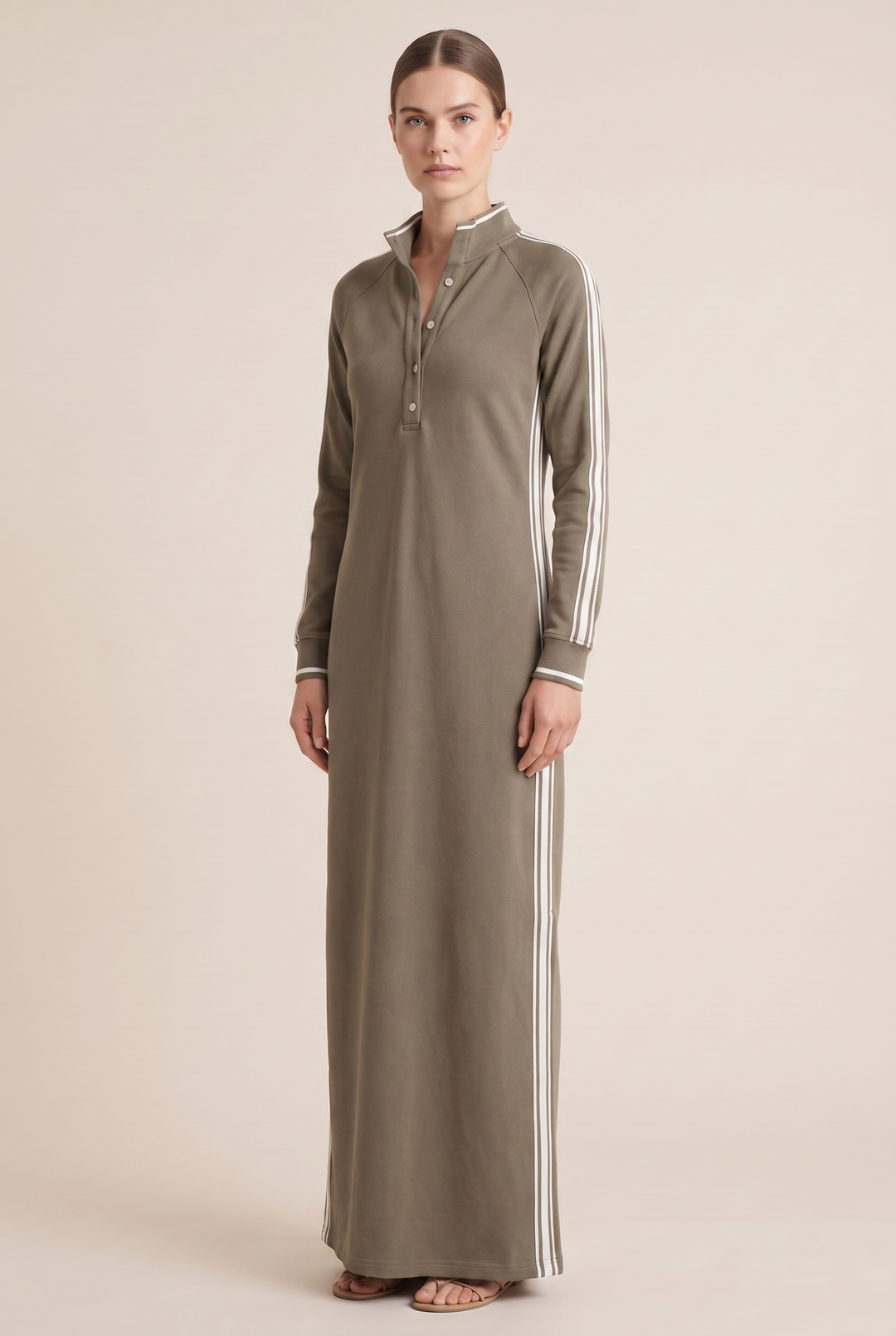 Barbara | White-Trimmed Maxi Sweatshirt Dress